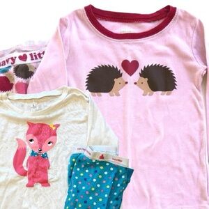 2 sets Old Navy hedgehog pajamas size 3T and pink fox size 3T